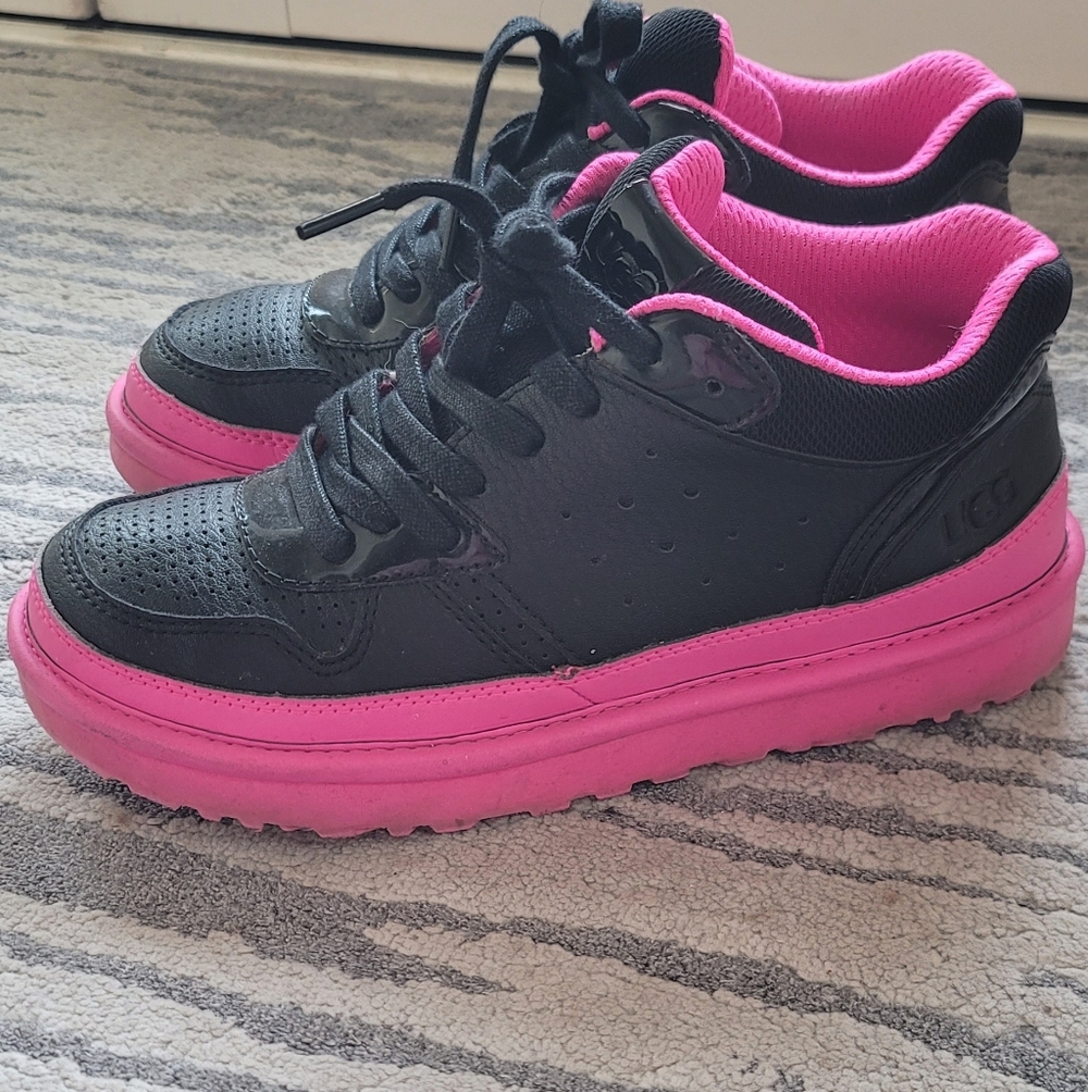 Women Black and Hot Pink UGG Sneakers Us 7